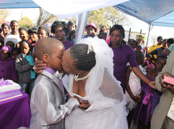 Disturbing Wedding, Sanele Masilela, Helen Shabangu Disturbing Wedding, Sanele Masilela, Helen Shabangu